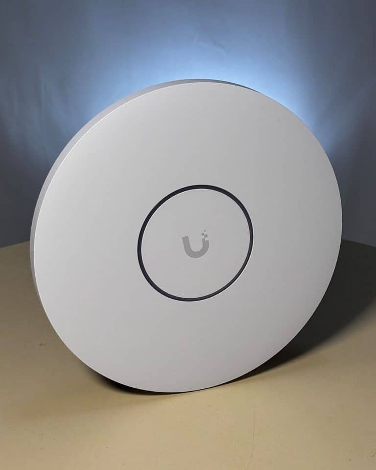 Doctor WiFi 6 ubiquiti-u7-pro-xg-angle-view